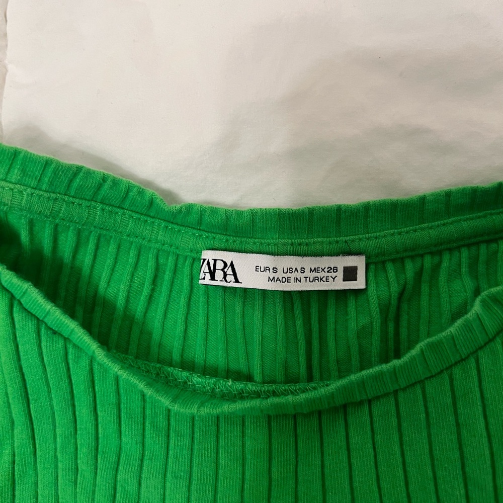 Zara Green Ribbed Knit Top